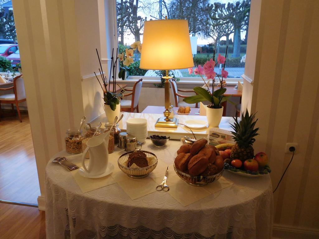 Hotel Sonnenklause Lübeck Exteriör bild
